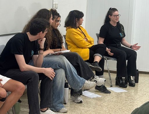 Audiences experiencing A Different Way